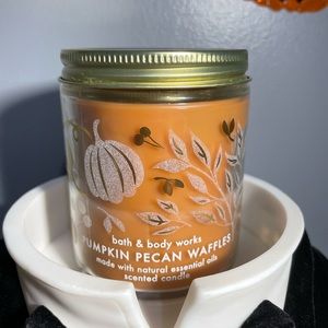 Bath & Body Works candle